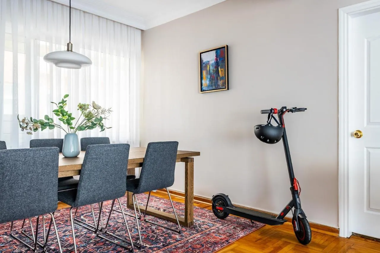 Chic Spacious Flat W Balcony 5 Min To Moda Coast Istanbul 0*,  Turkey