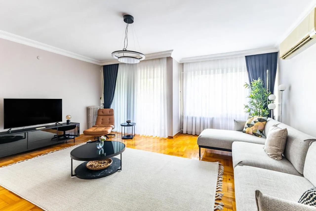 Apartment Chic Spacious Flat W Balcony 5 Min To Moda Coast Istanbul