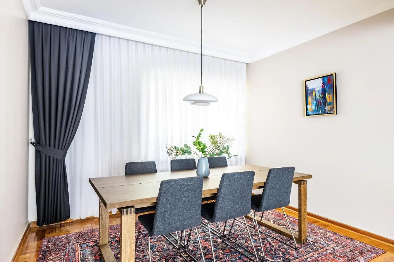 Apartment Chic Spacious Flat W Balcony 5 Min To Moda Coast Istanbul