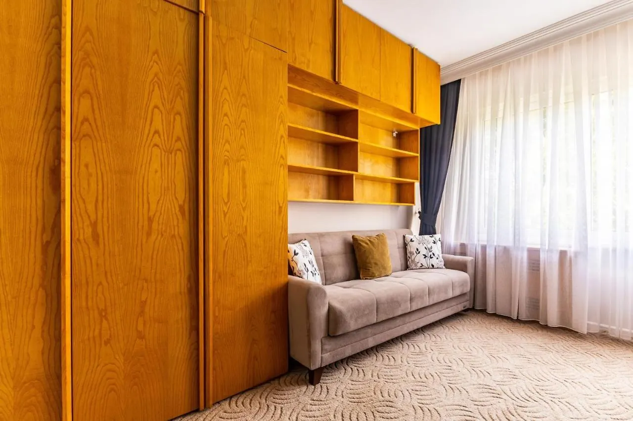 Chic Spacious Flat W Balcony 5 Min To Moda Coast Istanbul