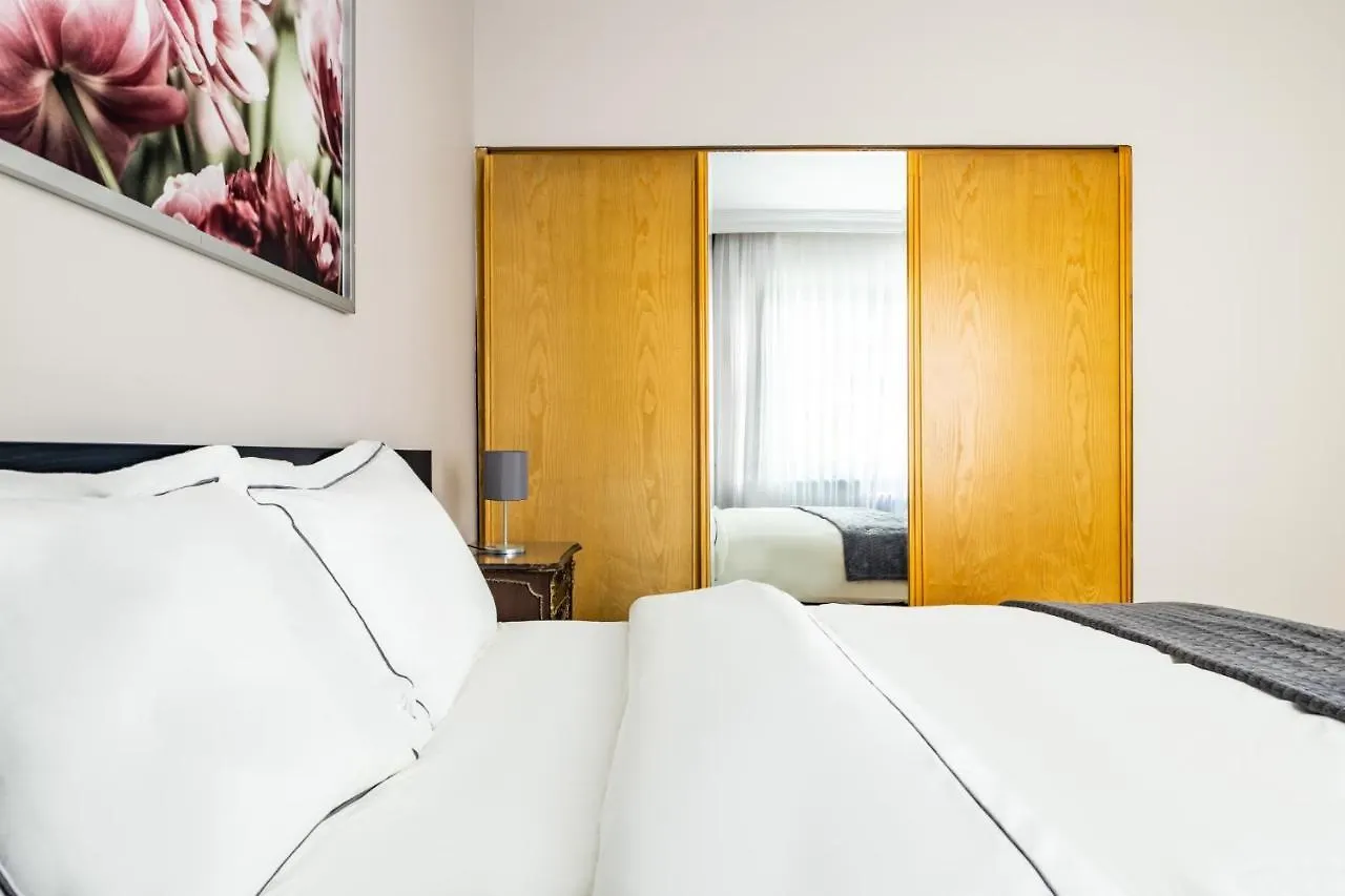Chic Spacious Flat W Balcony 5 Min To Moda Coast Istanbul